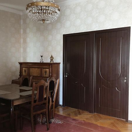 Eka Guest House Batoumi Extérieur photo